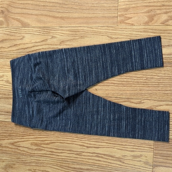 No Bull heathered gray capri workout leggings, S - Picture 4 of 6